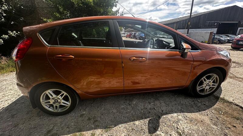 2014 Ford Fiesta — photo 7