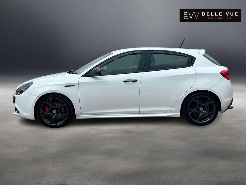 Alfa Romeo Giulietta view 5