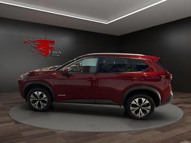Nissan X-Trail view 4