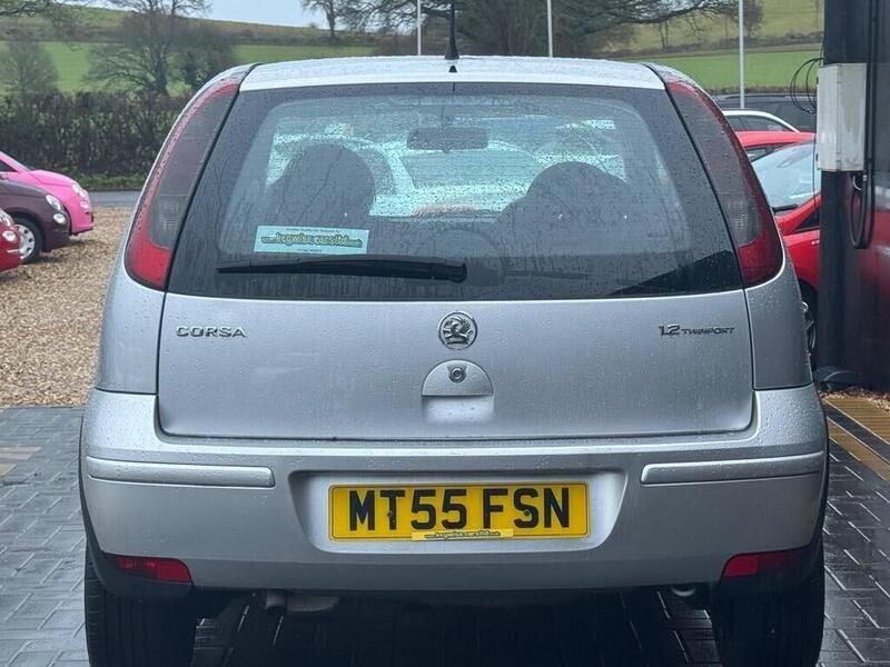 Vauxhall Corsa view 4