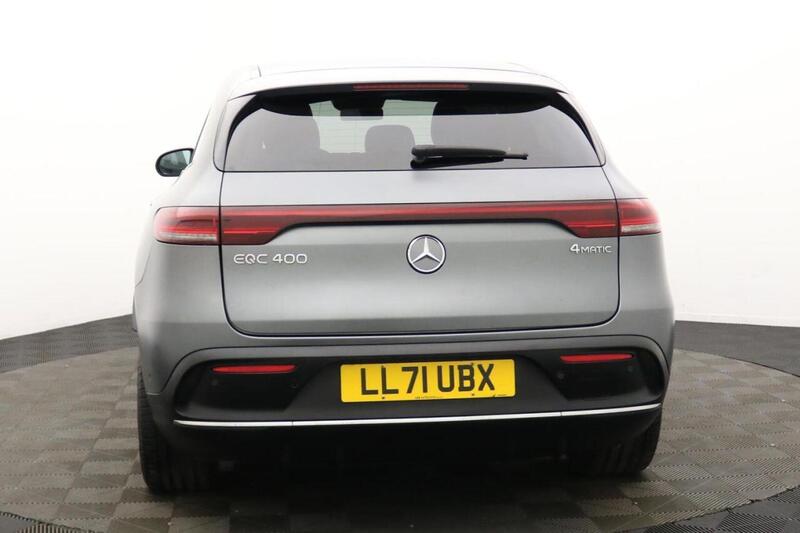 Mercedes-Benz Mercedes-Benz EQC view 5