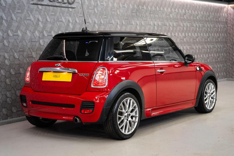 Mini Cooper view 7