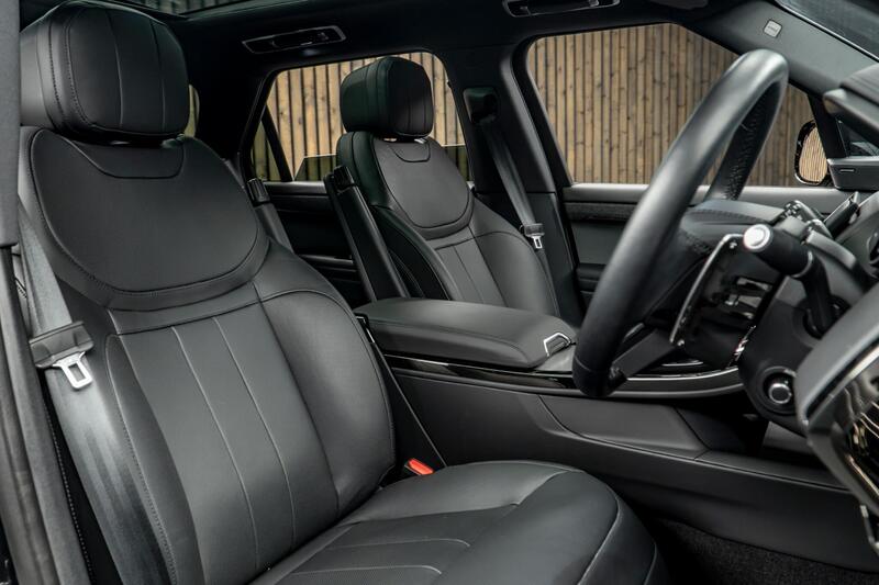 Land Rover Range Rover Sport view 2