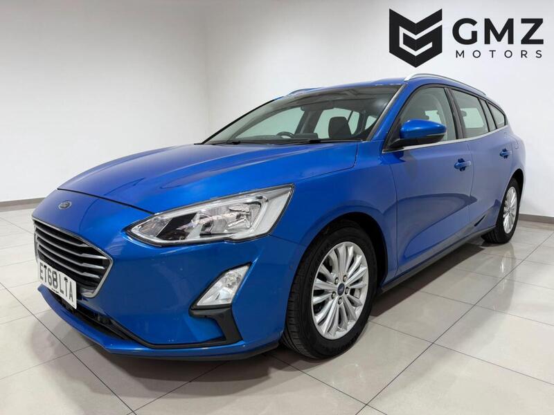 Ford Focus view 3