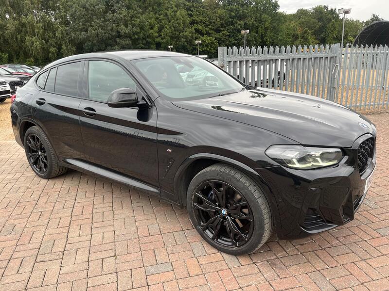 BMW X4 main image