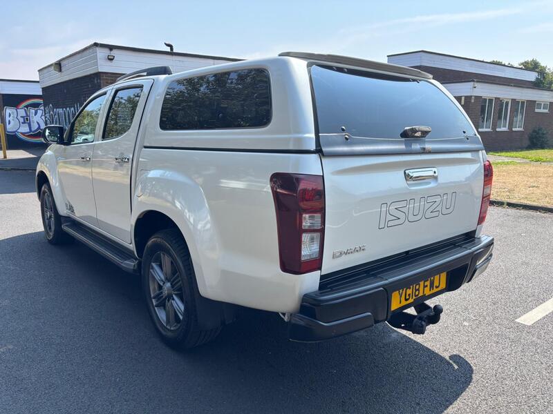 Isuzu D-Max view 5