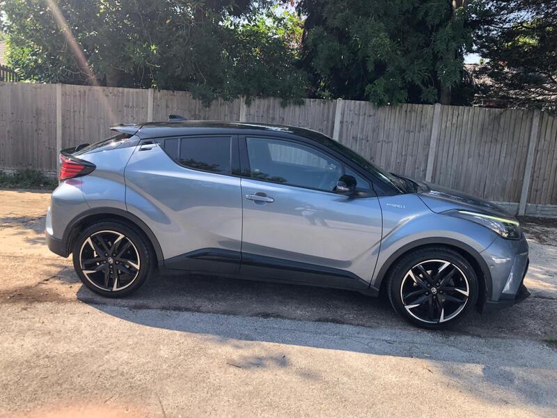 Toyota C-HR view 2