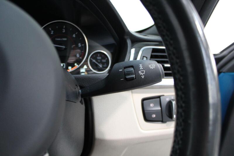 2016 BMW 3 Series in Blue — image 45 of 69