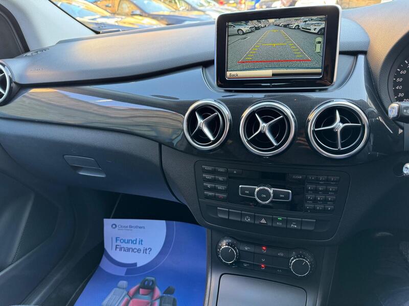 Mercedes-Benz B Class view 22