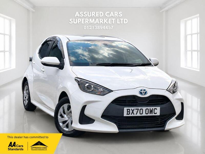 Toyota Yaris main image