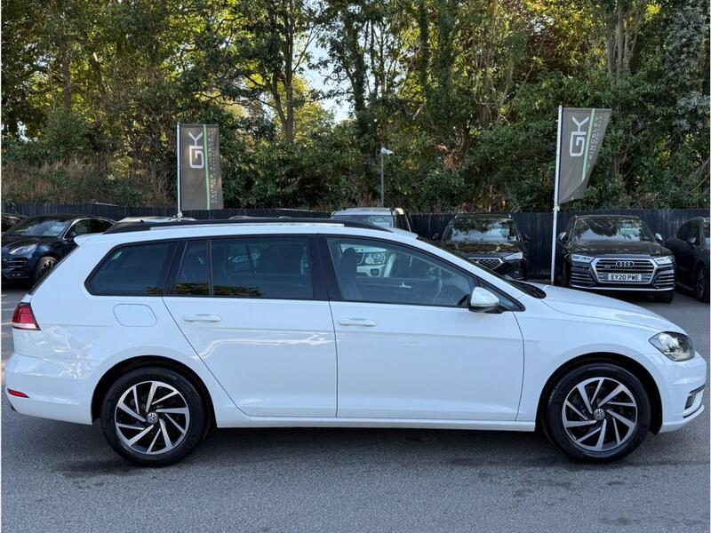 Volkswagen Golf view 5