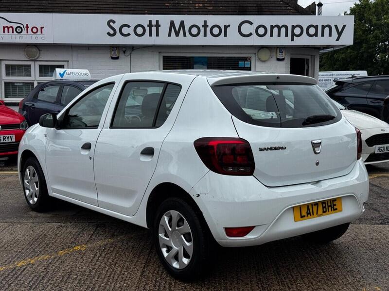 Dacia Sandero view 2