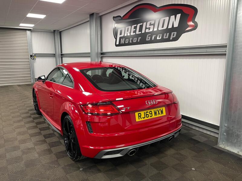 Audi TT view 7