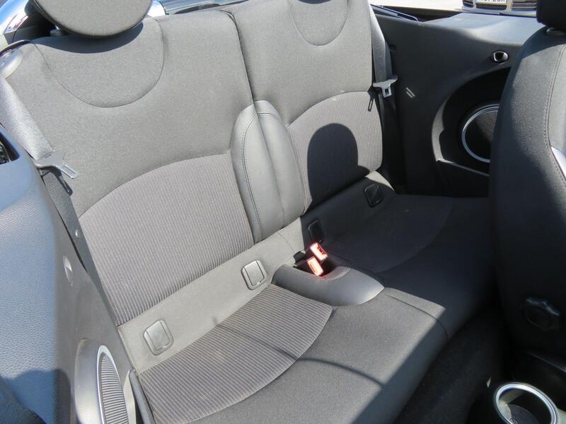 Mini Convertible view 10