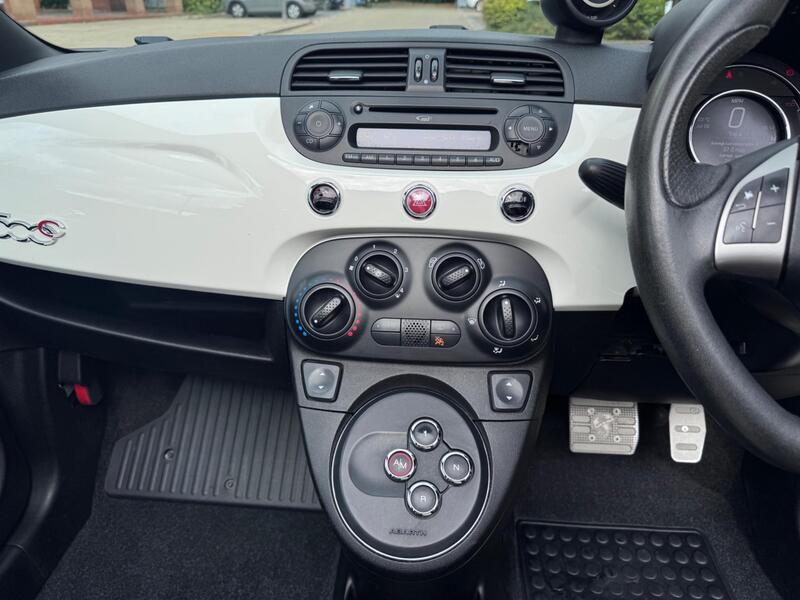 Abarth 500C view 28