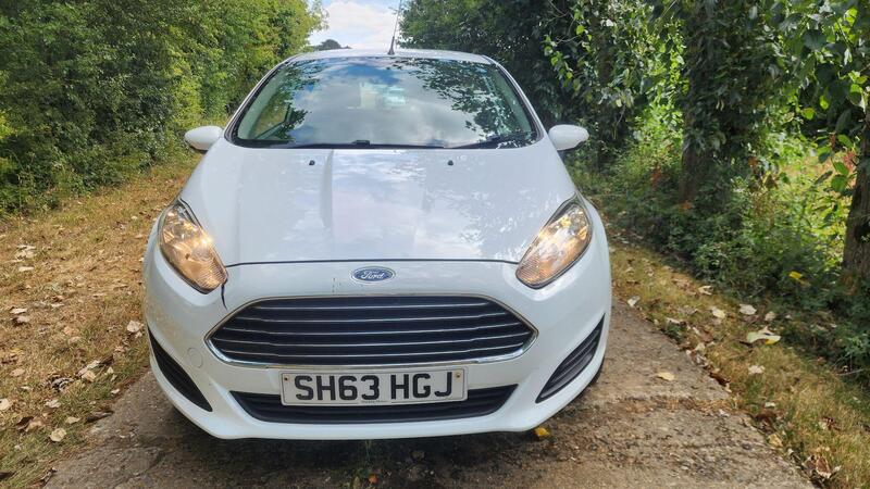 2013 Ford Fiesta — photo 5