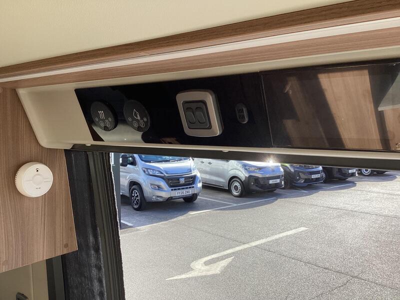 Auto-Trail V-Line 635 Sport — image 26