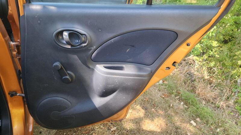 2011 Nissan Micra — photo 35