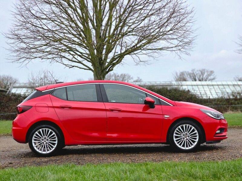 Vauxhall Astra view 3