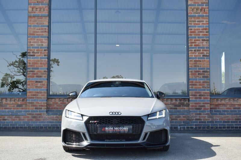Audi Audi TT RS view 4