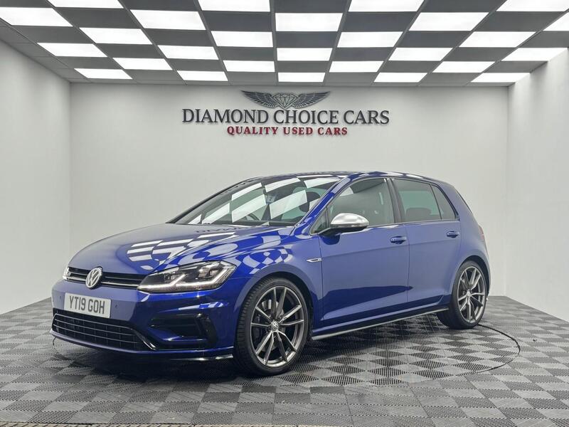 Volkswagen Golf view 3