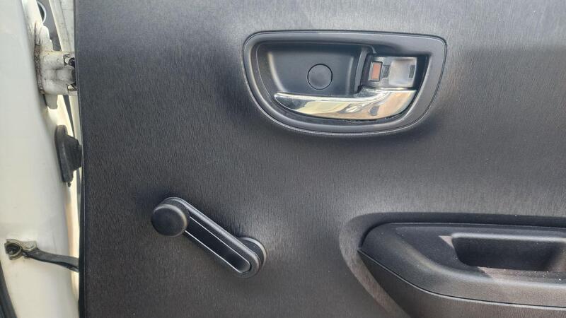 2012 Toyota Yaris — photo 42