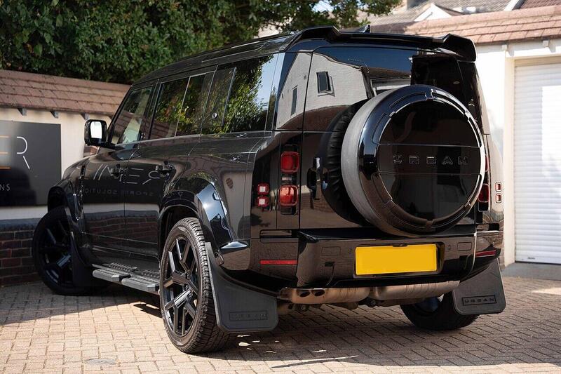 Land Rover Defender view 4