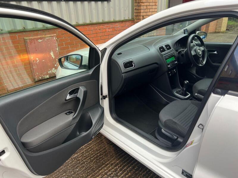 Volkswagen Polo view 16
