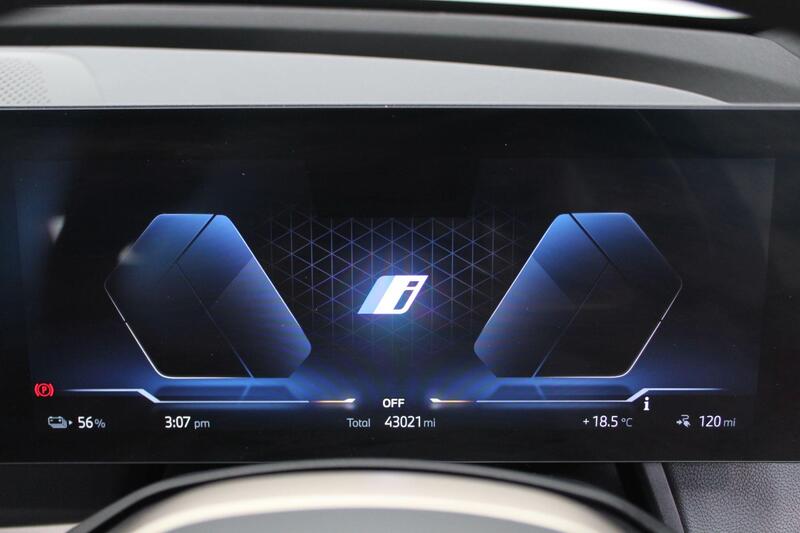 2022 BMW iX in White — image 53 of 88