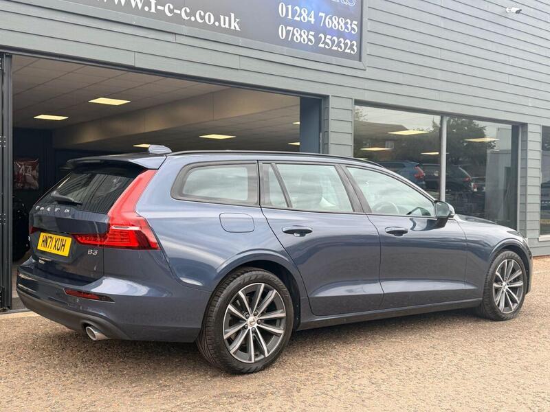 Volvo V60 view 4