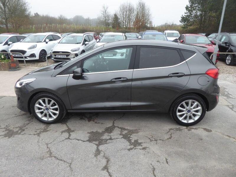 Ford Fiesta view 6