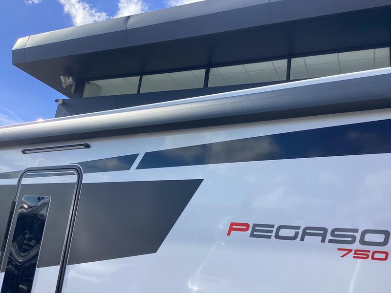 Roller Team Pegaso 750 — image 9