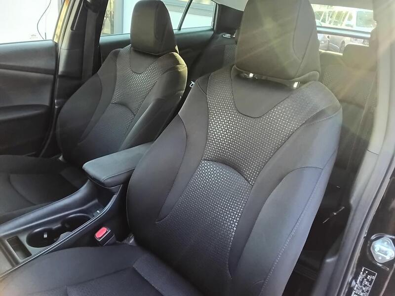 Toyota Prius view 37
