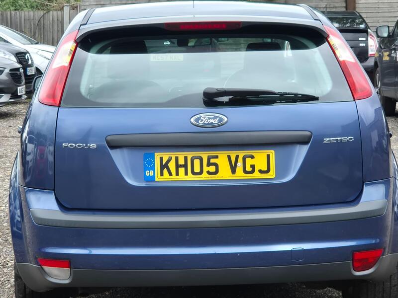 Ford Focus view 5