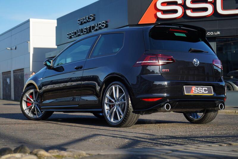 Volkswagen Golf view 2