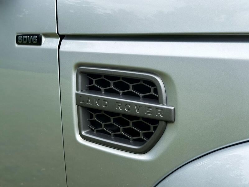 Land Rover Discovery view 41