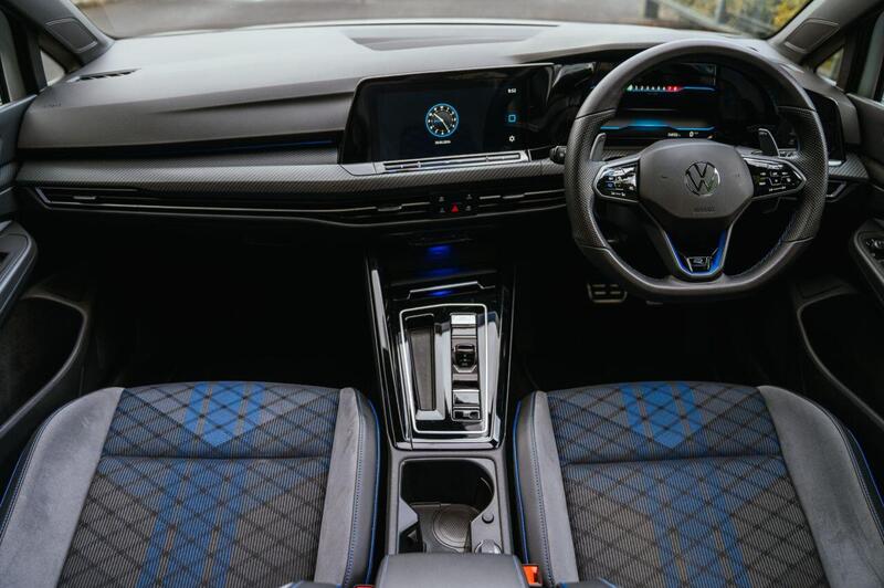 Volkswagen Golf view 2