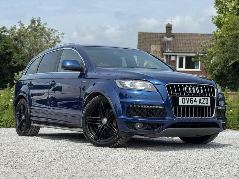 Audi Q7 view 2