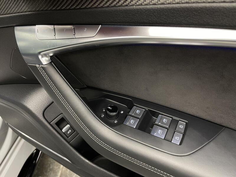 Audi RS6 view 22