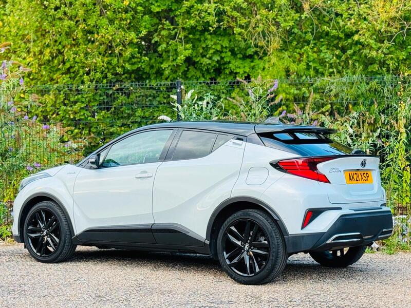Toyota C-HR view 5