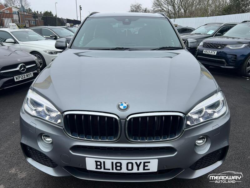 BMW X5 view 2