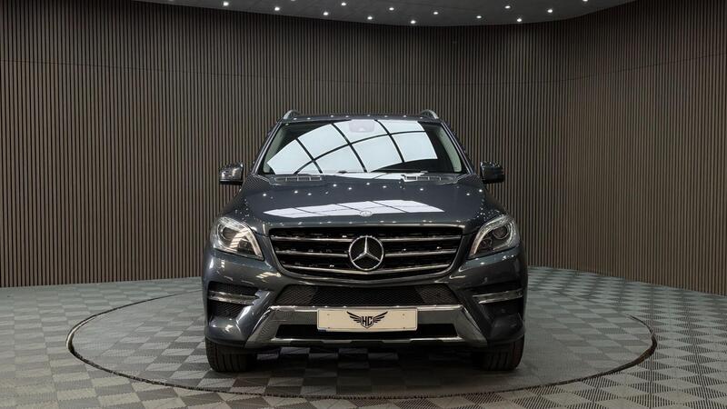 Mercedes-Benz M Class view 4