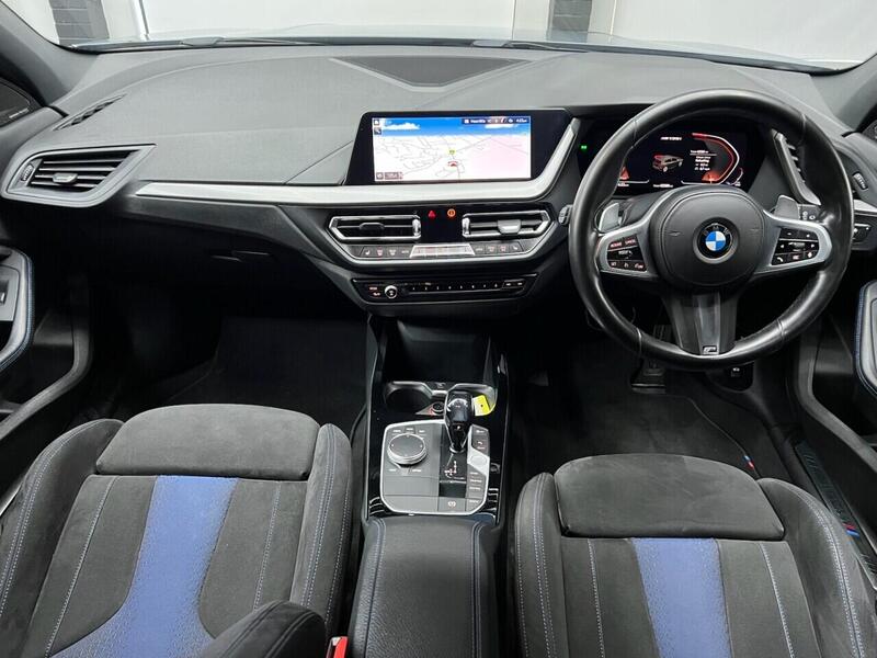 BMW 1 Series view 2