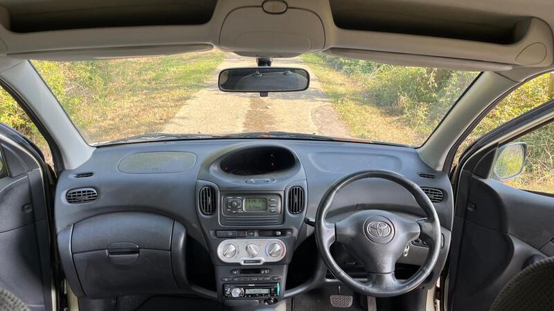 2005 Toyota Yaris Verso — photo 22