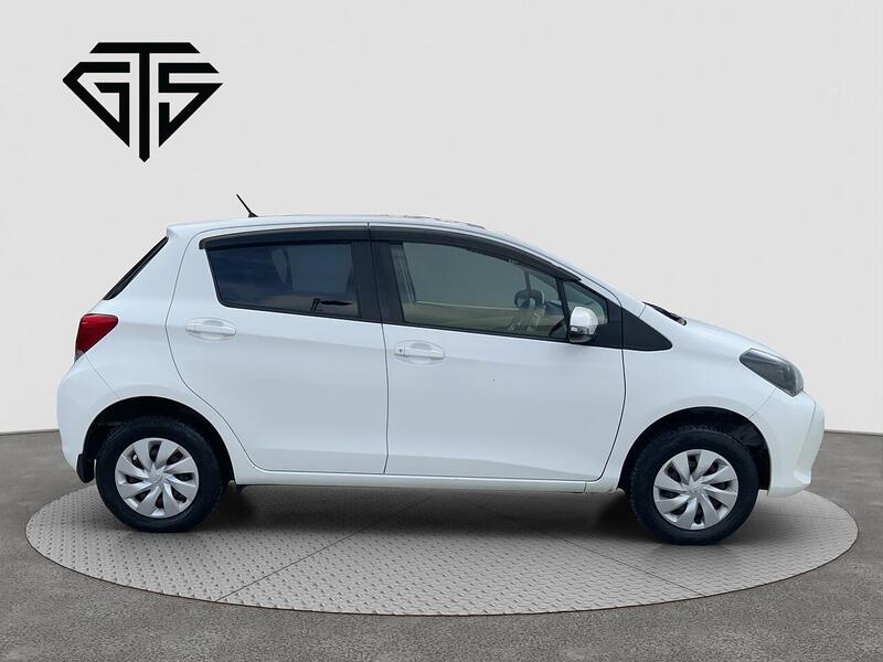 Toyota Yaris view 2