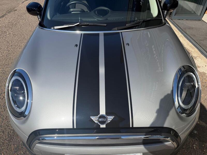 Mini Cooper view 7