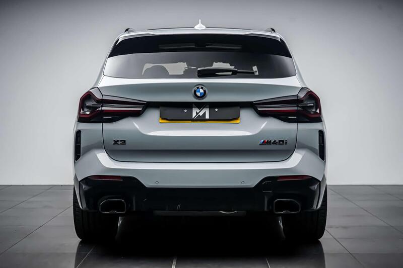 BMW X3 view 4