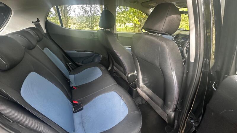 2015 Hyundai i10 — photo 12