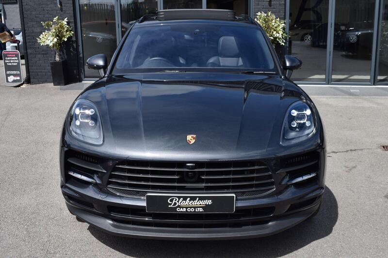 Porsche Macan view 2