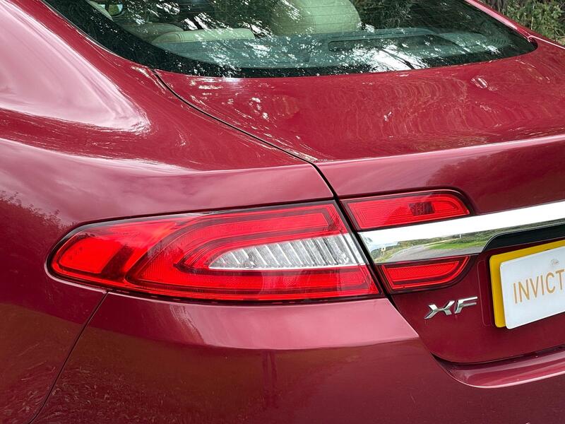 Jaguar XF view 46